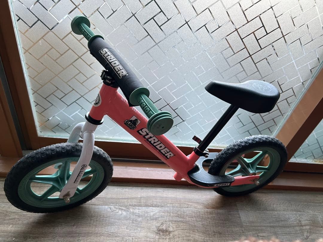 STRIDER XLARGE バランスバイク ピンク