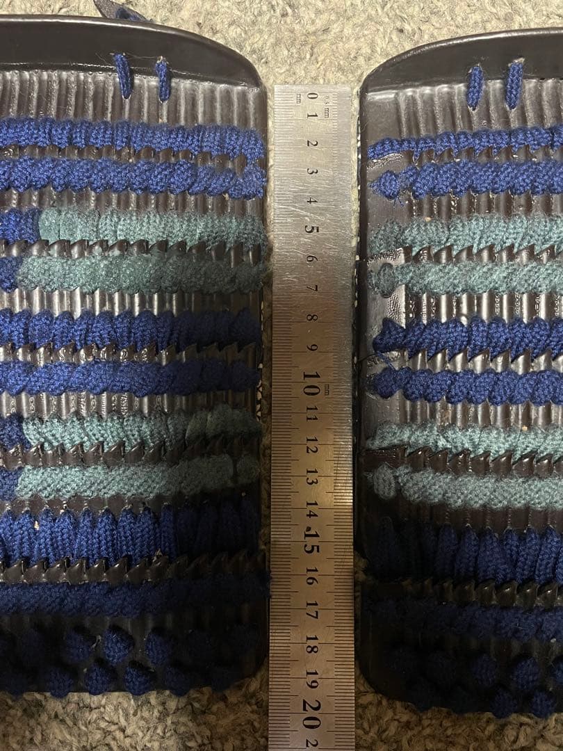 切付黒小札色々威袖　　武具　甲冑　鎧　兜　等身大