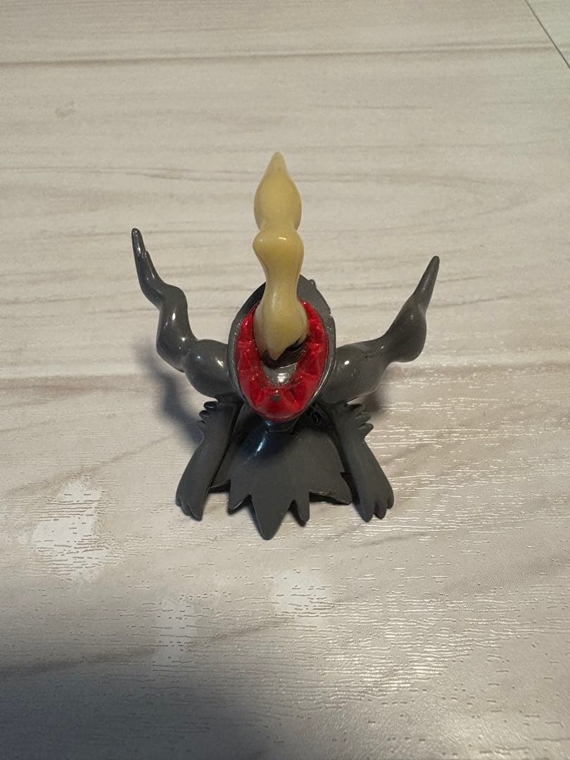 d*9様 モンコレ ダークライ蓄光 限定品