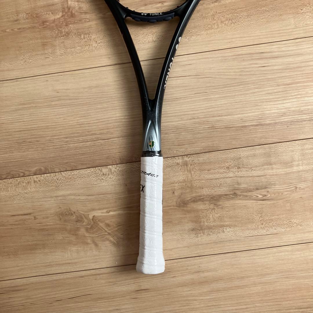 未使用　ソフトテニスラケット　ボルトレイジ8S