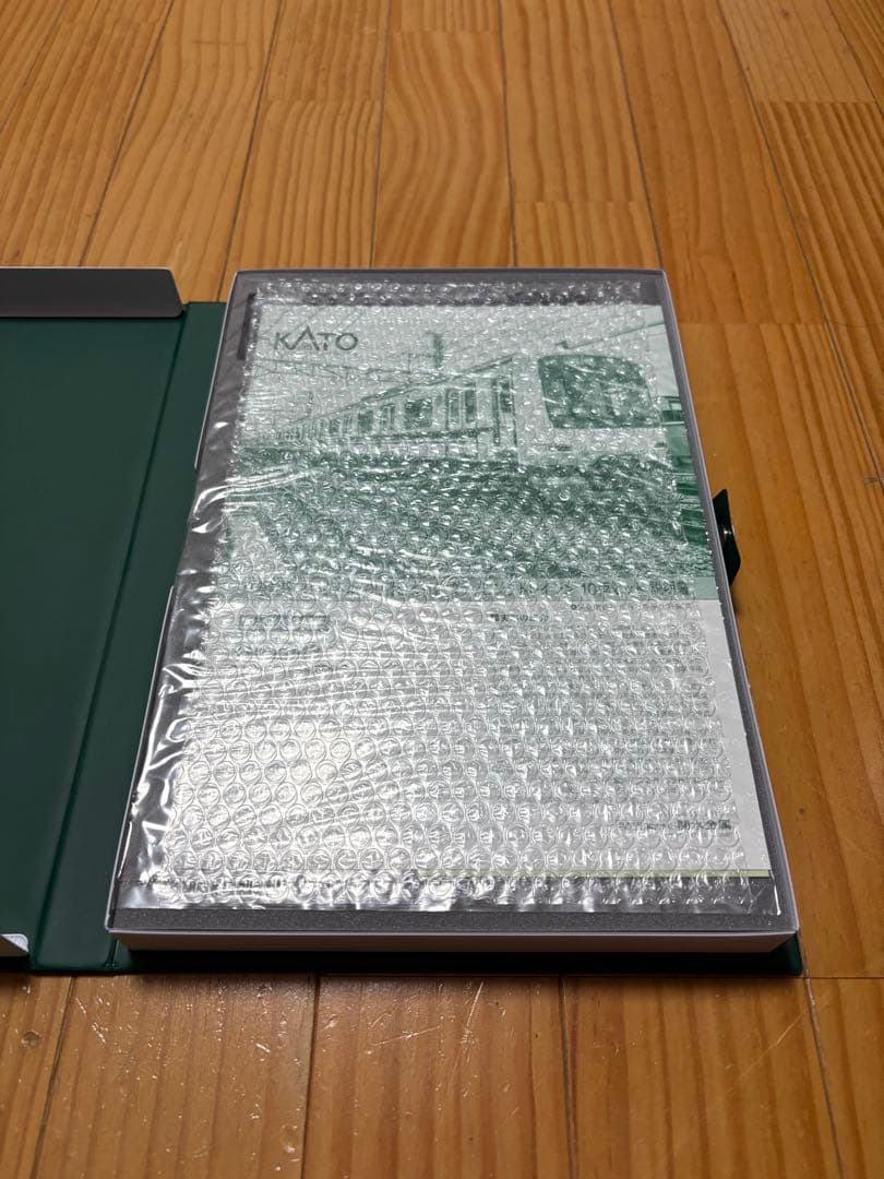 KATO 10-2043 東急5050系4000番台 新幹線ラッピングトレイン