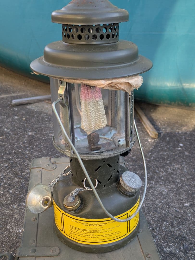 奇跡!!　軍用GIランタン252A2個(未使用)+軍用木箱入り+スペア部品込み