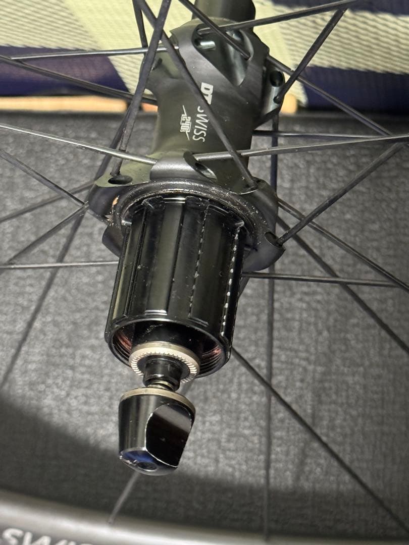 DT SWISS PRC1400 前後カーボンホイール　リムブレーキ用 タイヤ付