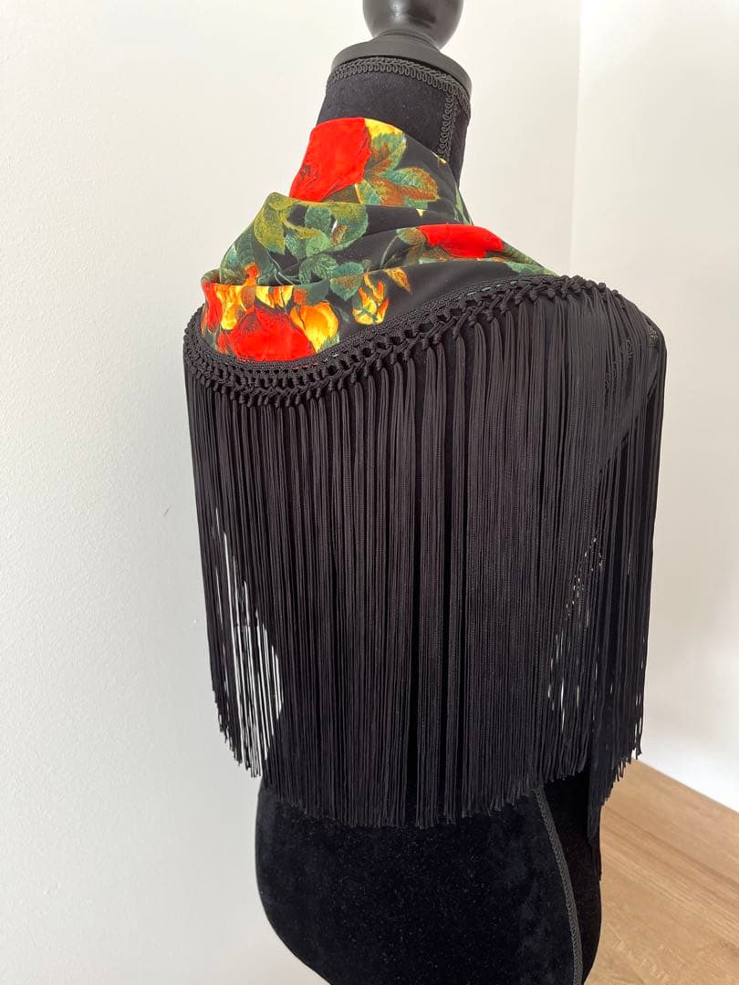 フラメンコ マントンシージョ ブラック花柄　ブラックフレコ