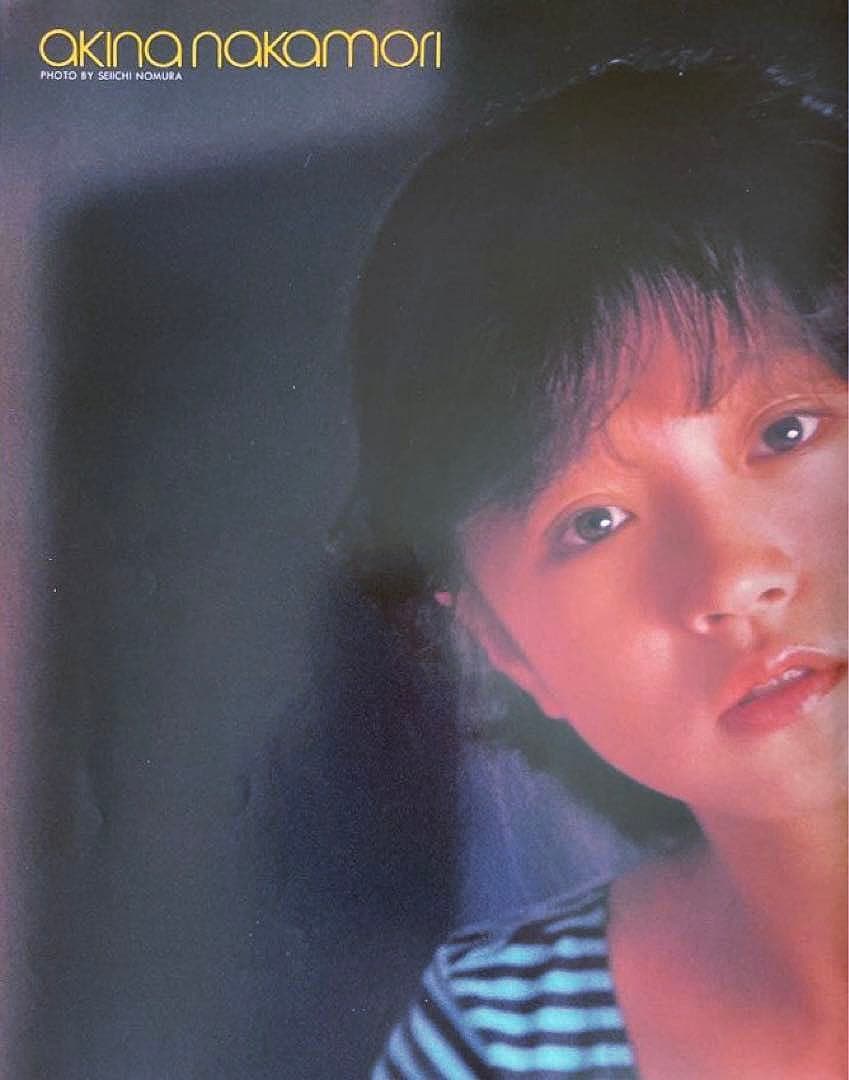 中森明菜 水着レオタード ポスター 雑誌GORO 裏面 伊藤つかさ