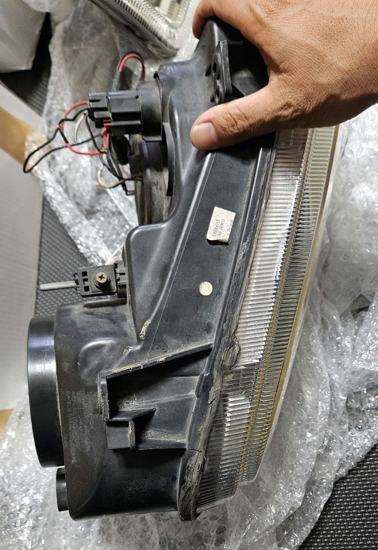 クライスラー300Cイーグルアイヘッドライト　05～10対応中古