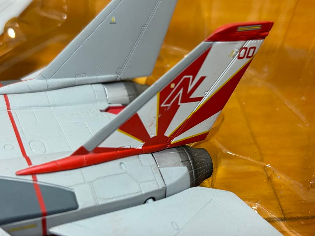 ドラゴン 1/72 F-14A TOMCAT VF-111 SUNDOWNERS