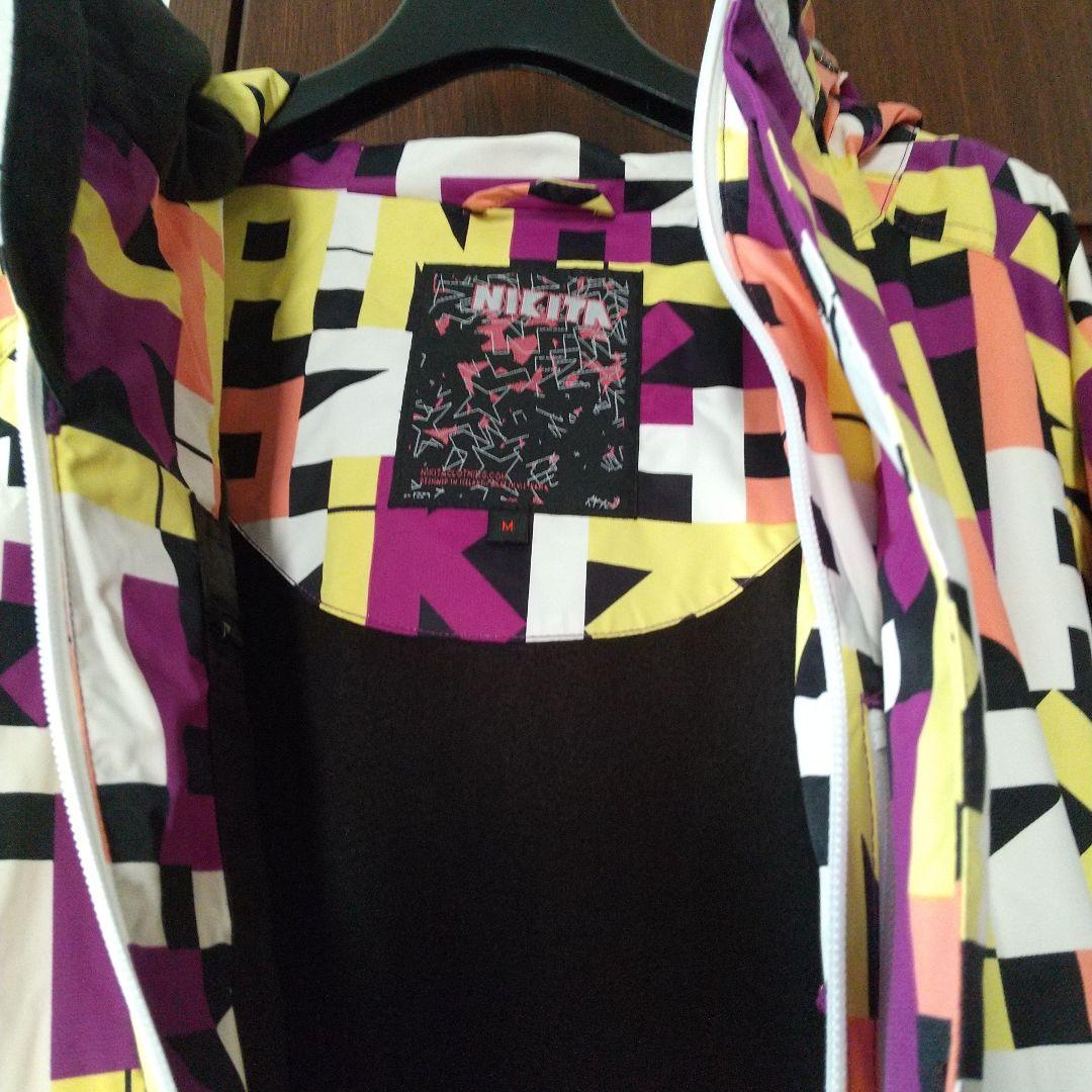 未使用 NIKITA スノーボードウエア
