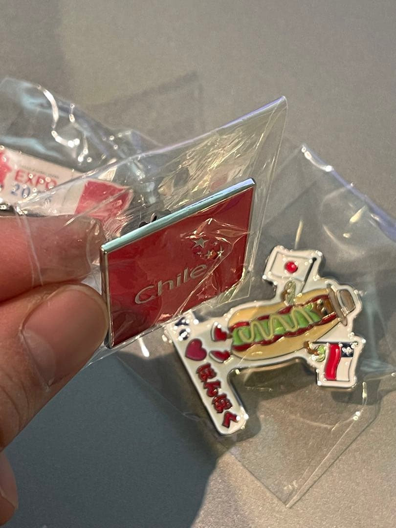 【非売品】大阪関西万博 Expo2025 チリスタッフピンバッジ、記念ピンバッジ