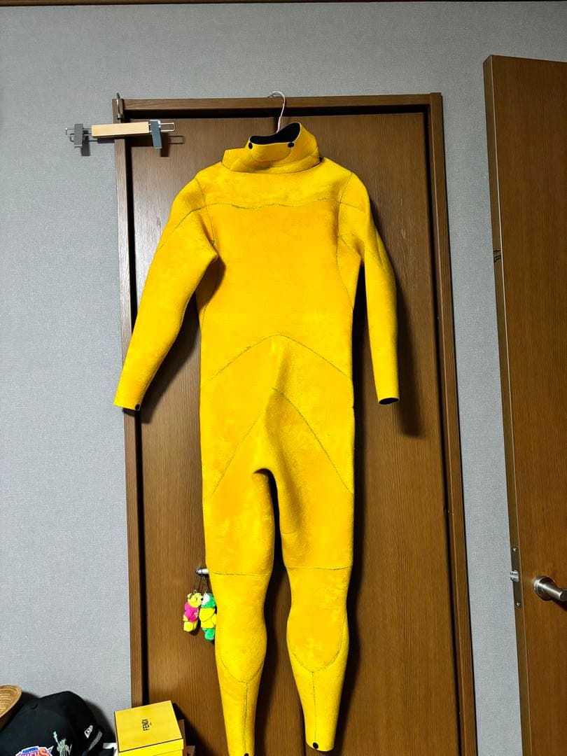 WORLD FORCE ウェットスーツ　【ほぼ未使用】