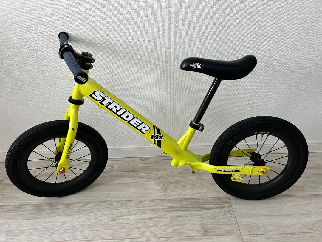 ストライダー14x カーボンカスタム