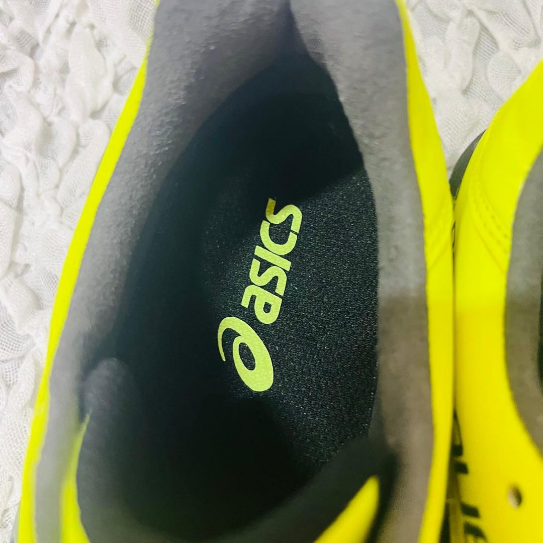 asicsアシックス デスタッキDESTAQUEフットサルシューズ6J 24.5