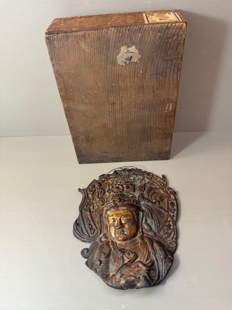 2707 銅製　観世音菩薩　仏像　置物　壁掛け　時代物