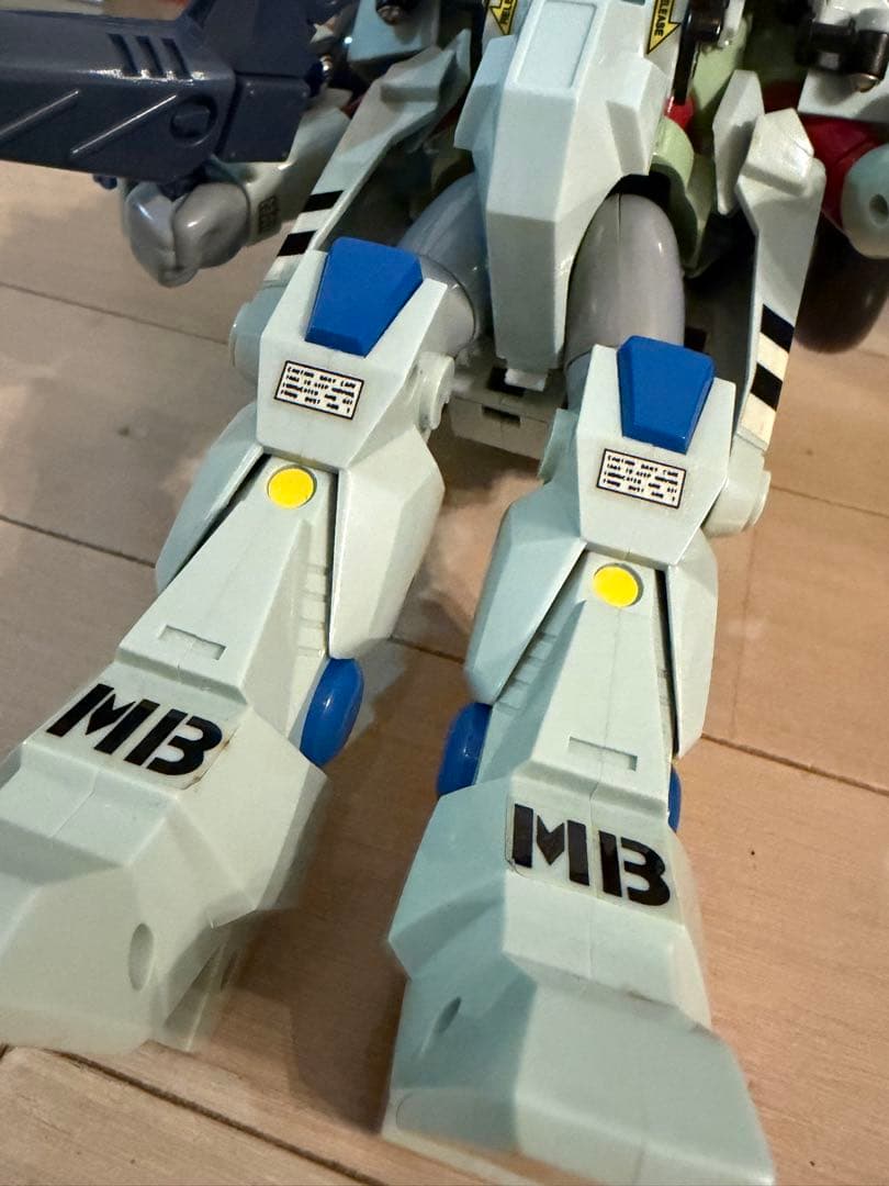 モスピーダ VR-052F 変形ロボット