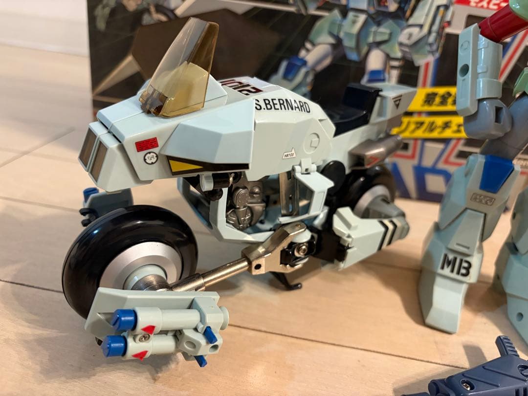 モスピーダ VR-052F 変形ロボット