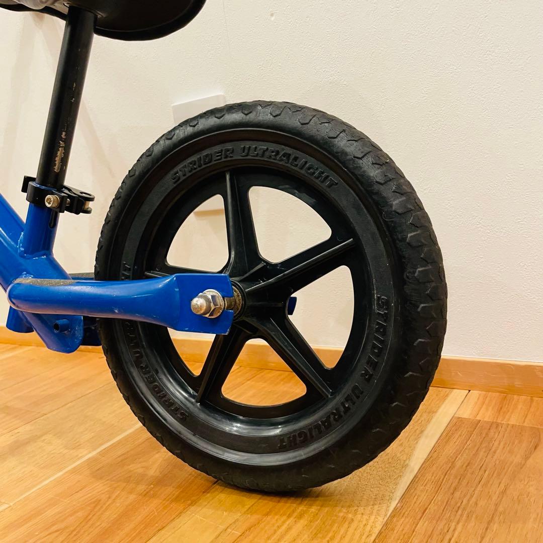 良品 ストライダー バランスバイク ブルー キックバイク 12インチ