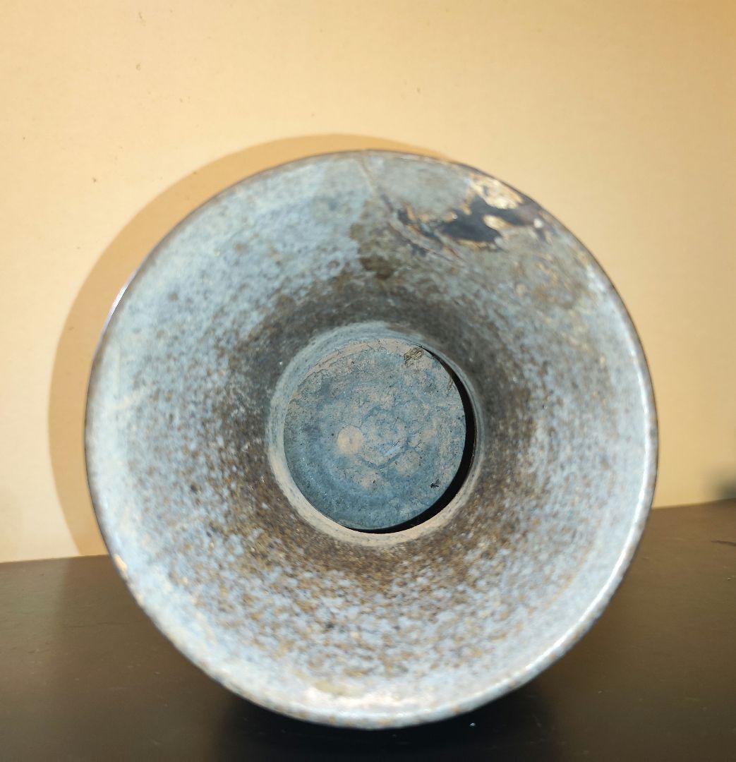 新羅台付長頸壺