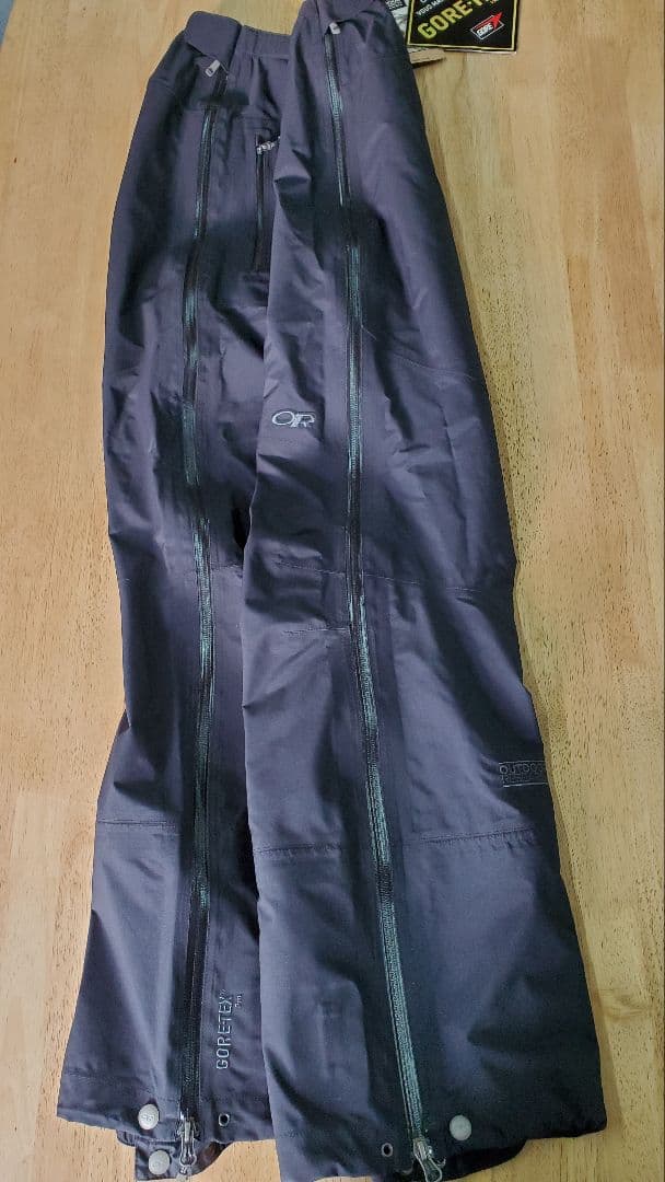 新古 アウトドアリサーチ ゴアテックス スキーウェア フーリオパンツ Furio