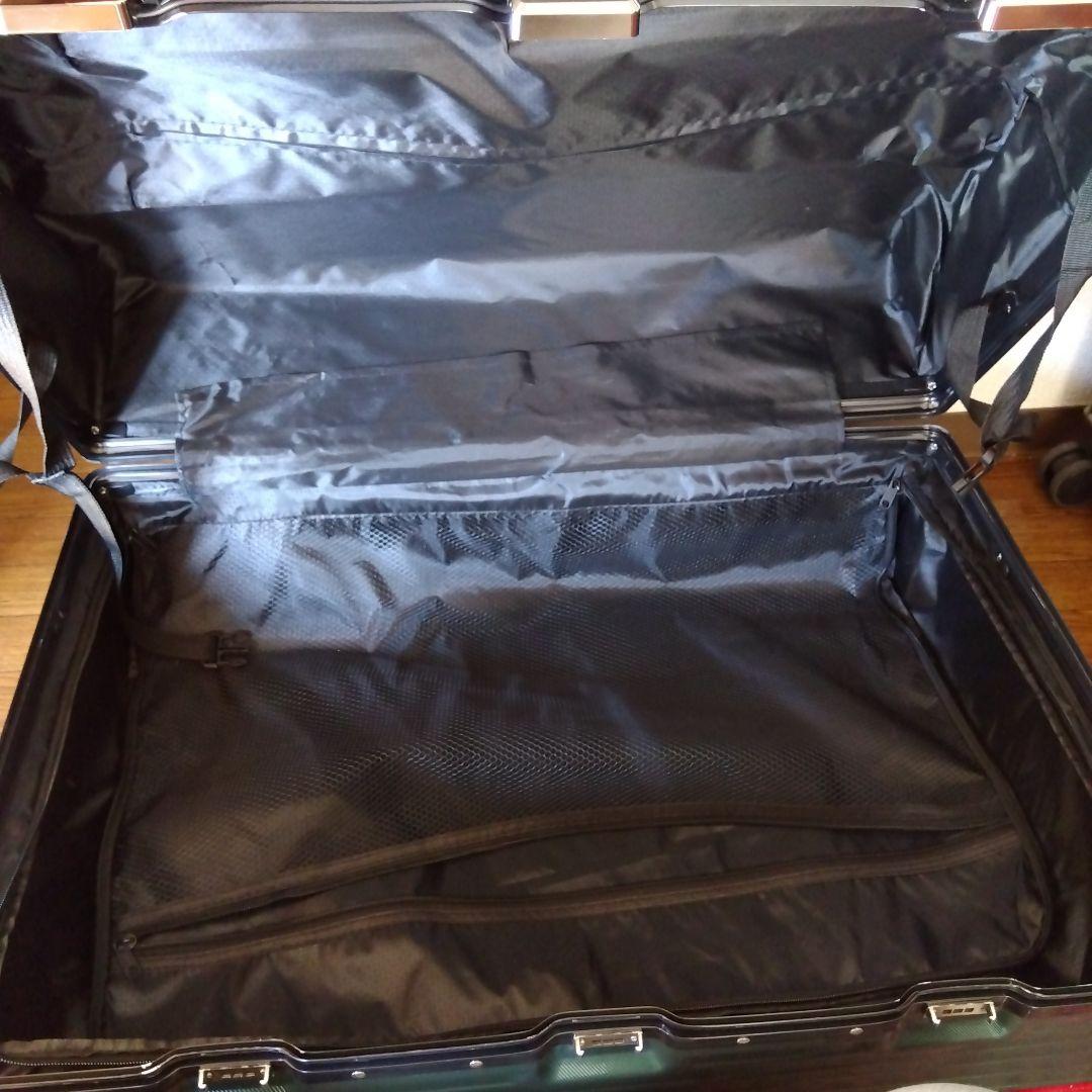 メタリックグリーン　アルミフレーム　ハード　スーツケース