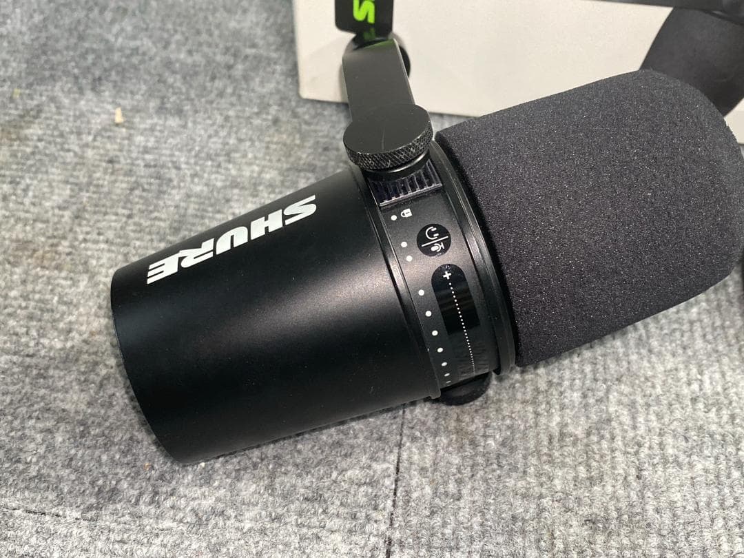 SHURE MV7 PODCAST マイク