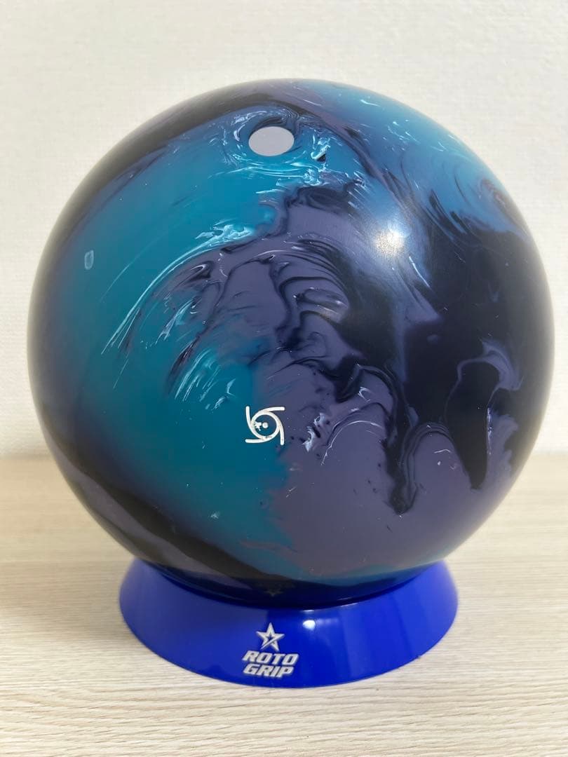 ボウリング　サミットアセント(15ポンド新品)