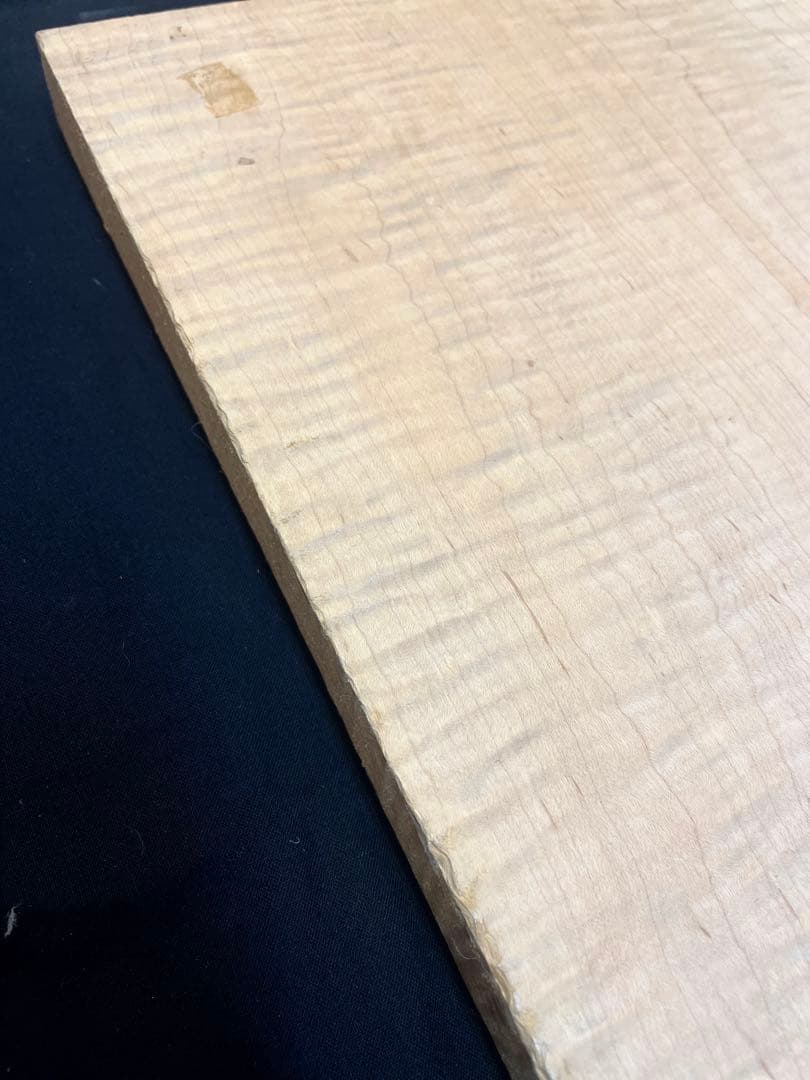 Flame Soft Maple body top材