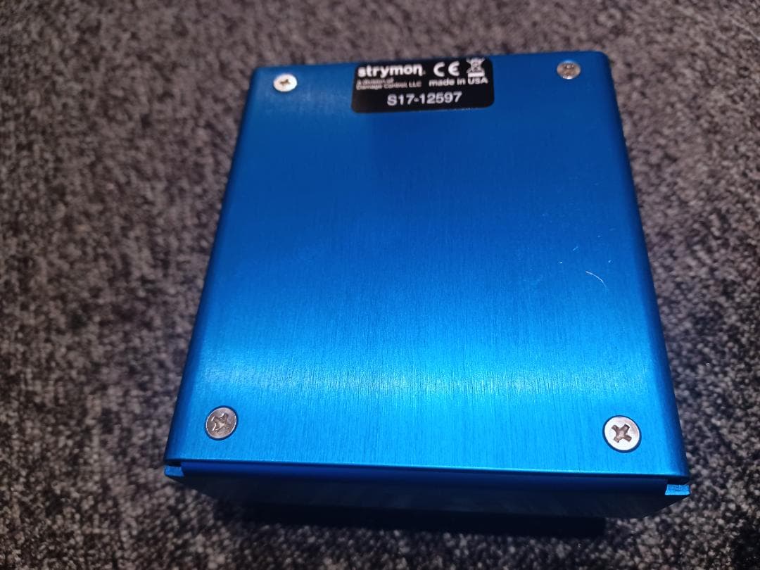 ギター strymon Ola