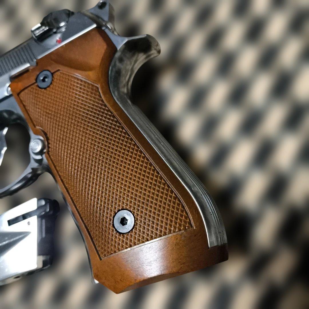 東京マルイ製　M92F　ステンレスモデル　ウッド調グリップ　状態良好