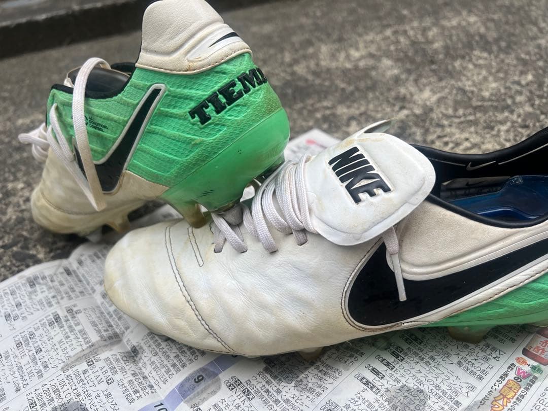 NIKEサッカースパイクティエンポ6 SG 27.5cm