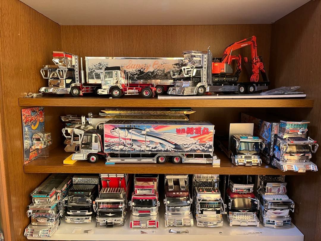 【送料込完成車】デコトラ16台　自動車4台　エンジンカー1台