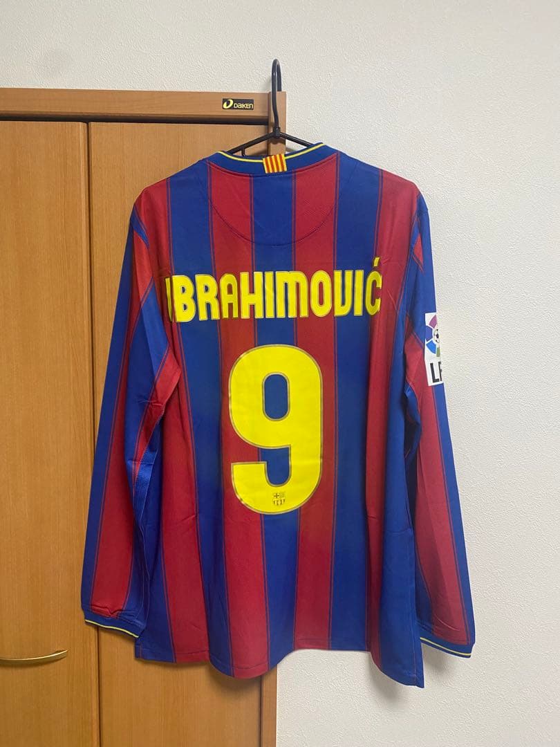 新品バルセロナ IBRAHIMOVIĆ 背番号9 長袖 シャツ