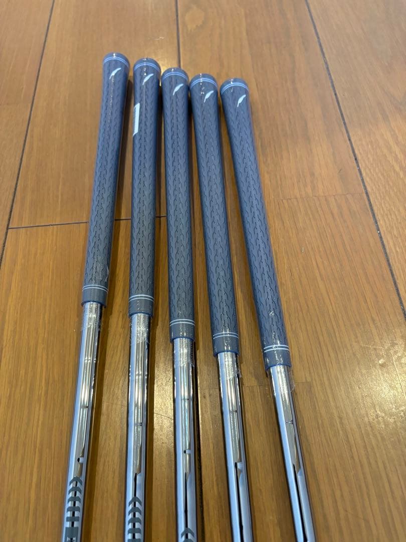 新品2025フォーティーンtb5 アイアン(6〜9 .pw) FS−90i