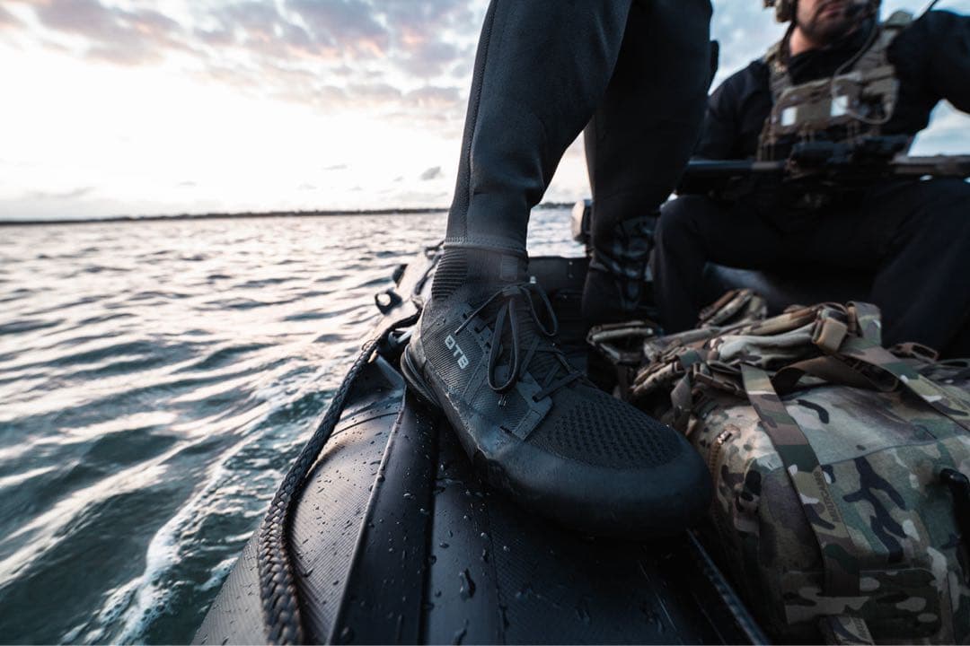 希少　OTB boots ABYSS