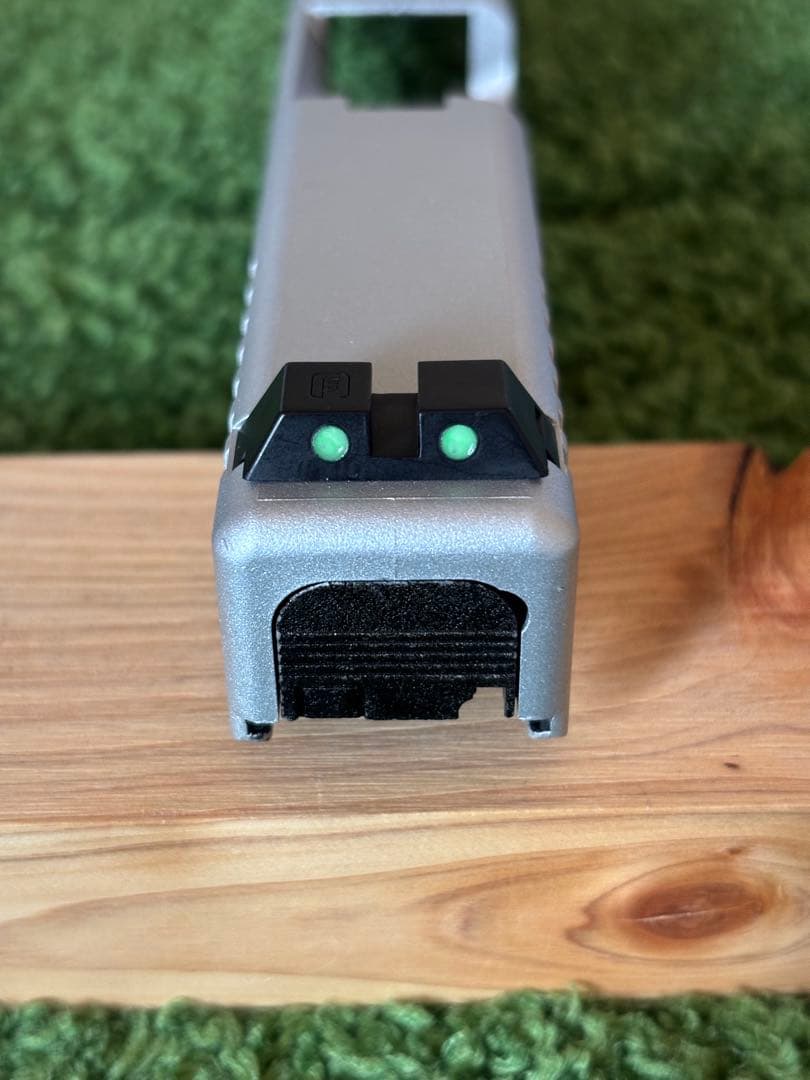 サイドアームズ　東京マルイ グロック17 Gen3 セラコートシルバースライド