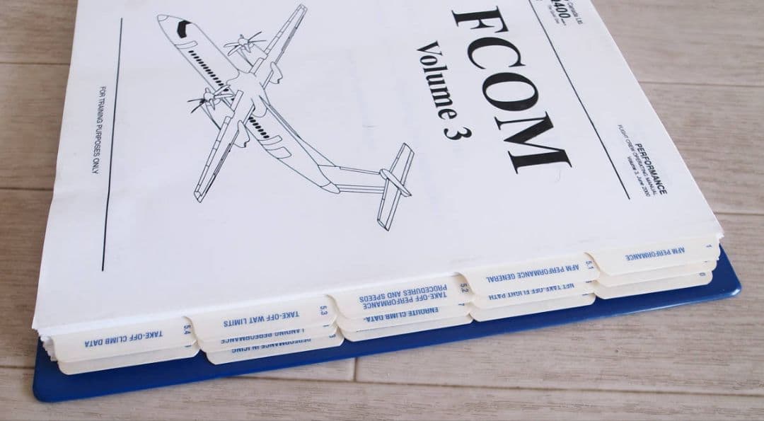 ボンバルディア DHC-8-400 パイロット用オペレーションマニュアル3／機長