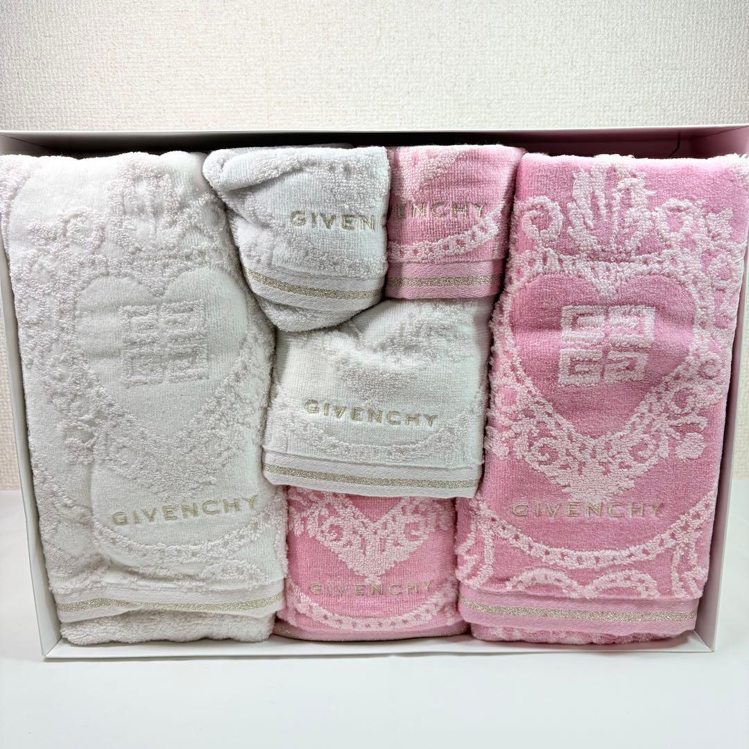 GIVENCHY ジバンシー　タオルセット　メダイヨン　タオルギフト　大容量