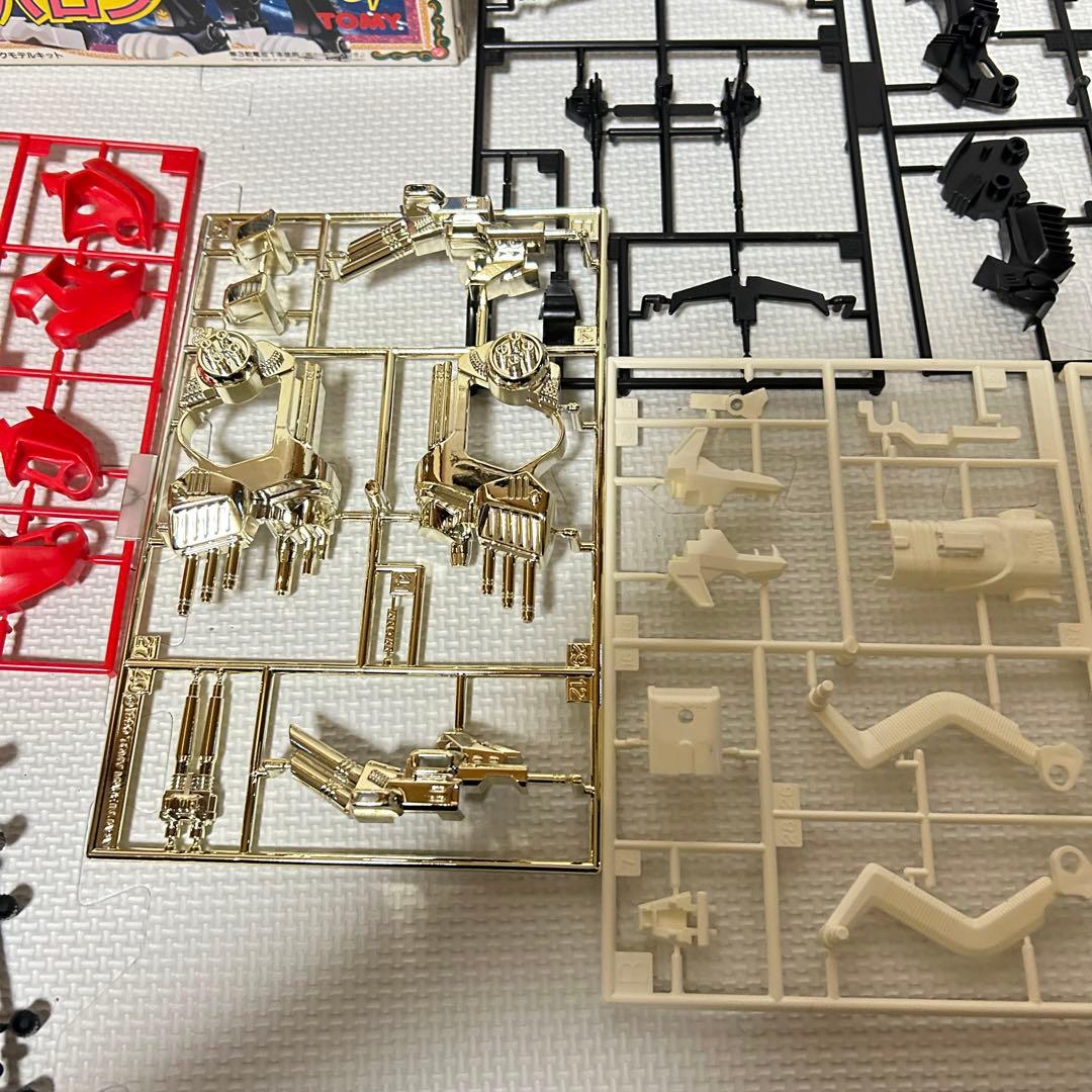 未組立 ゾイド キングバロン メカ生体 ZOIDS