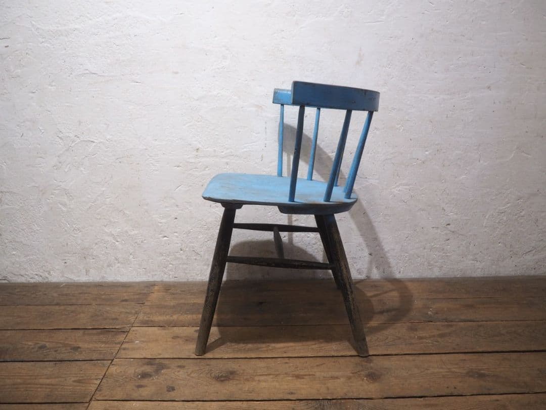 1338 シャビーシックなチェア　椅子　イス　オブジェ　レトロ　ビンテージ　花台