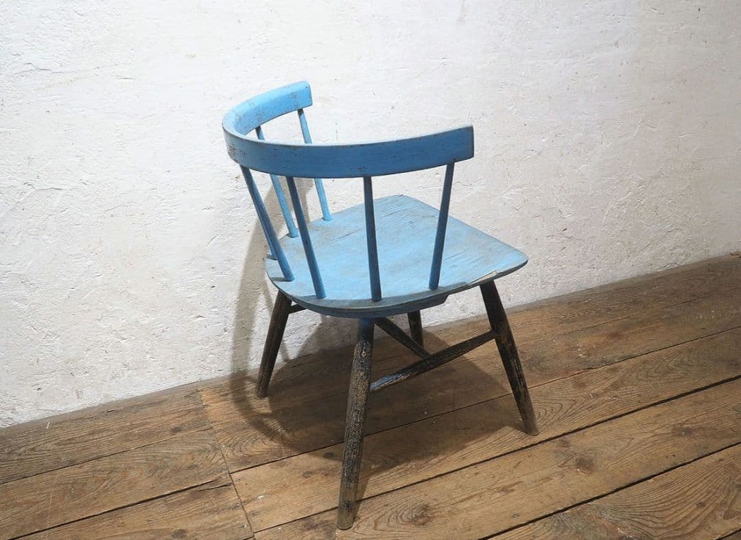 1338 シャビーシックなチェア　椅子　イス　オブジェ　レトロ　ビンテージ　花台