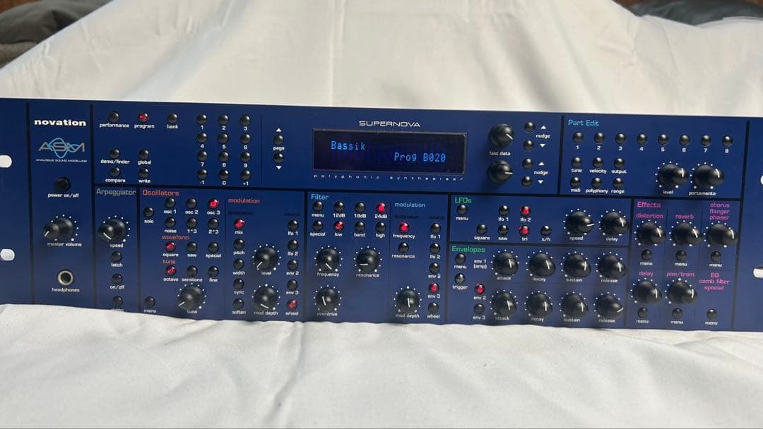 Novation Supernova アナログシンセサイザー