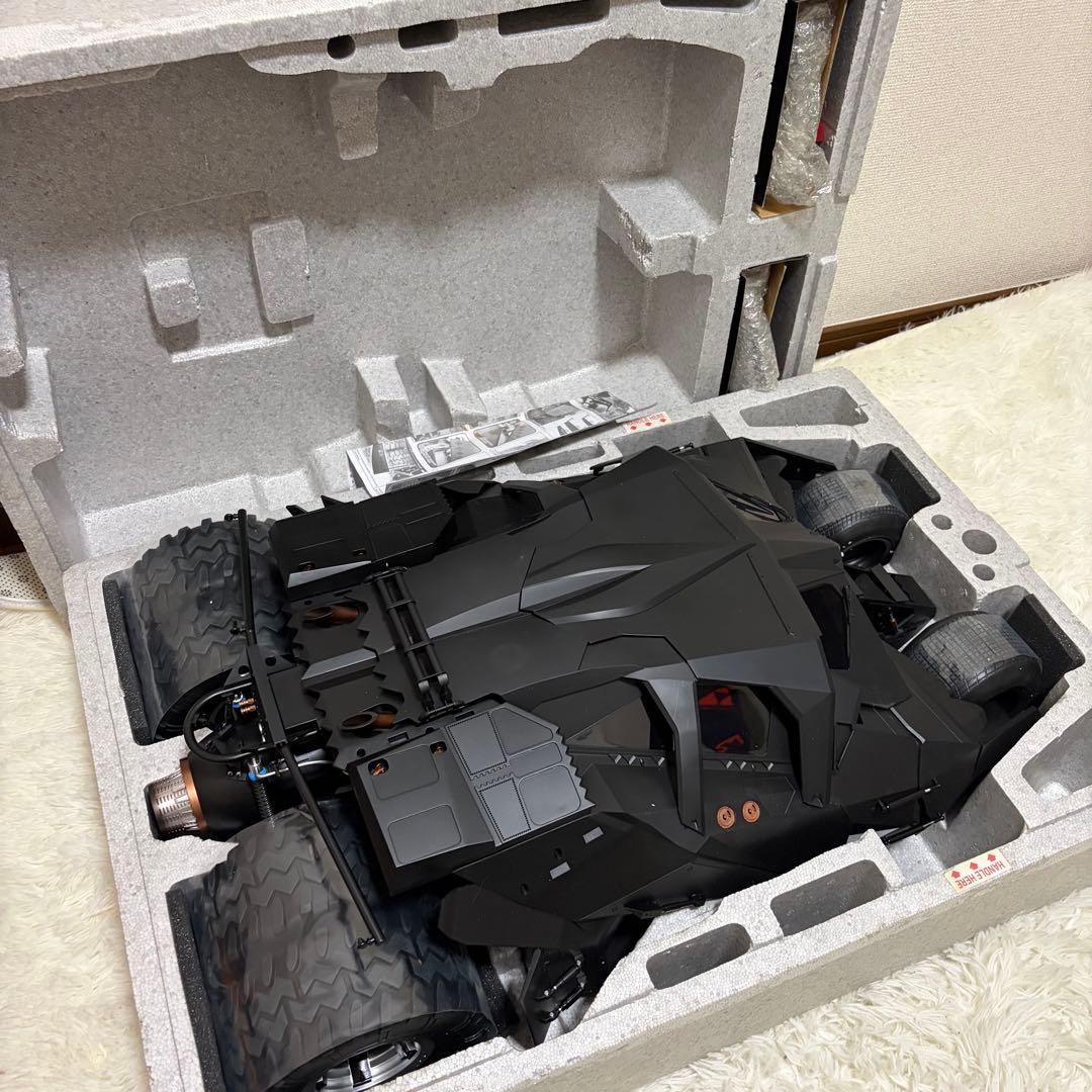 ホットトイズ　ムービーマスターピース　バットマンダークナイトバットモービル1/6