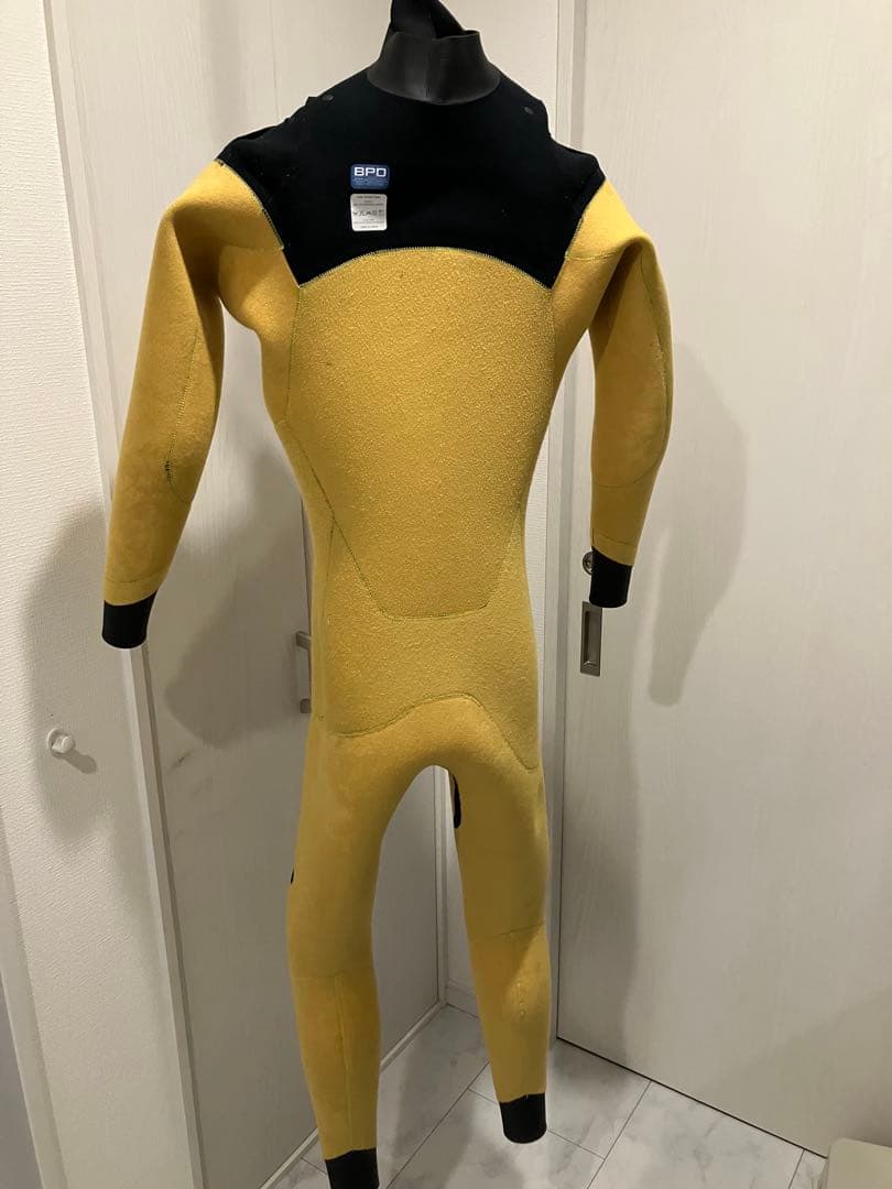 BEWETスーパーウォーム セミドライスーツ