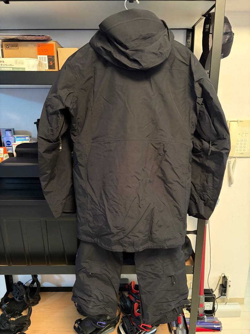Burton [ak] GORE-TEX size M 上下セット　ブラック