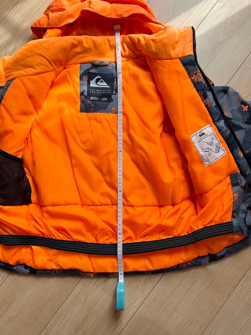 QUICKSILVER 6-7/DC XSスノーボードウェア　120㌢くらい