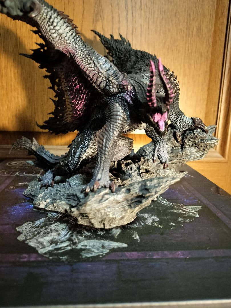 クリエイターズモデル ゴアマガラ 開封品