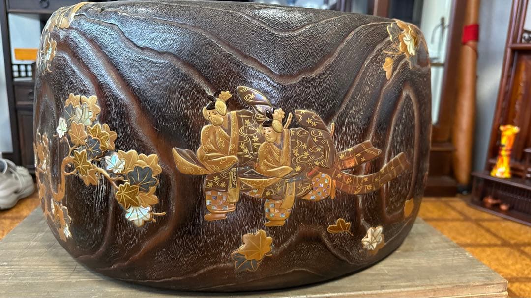 時代品　金蒔絵　螺鈿　高肉　桐火鉢