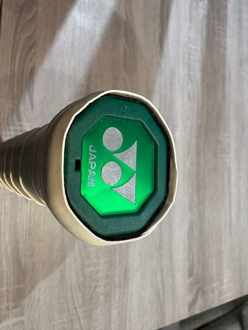 YONEX VCORE 100（ブイコア100）