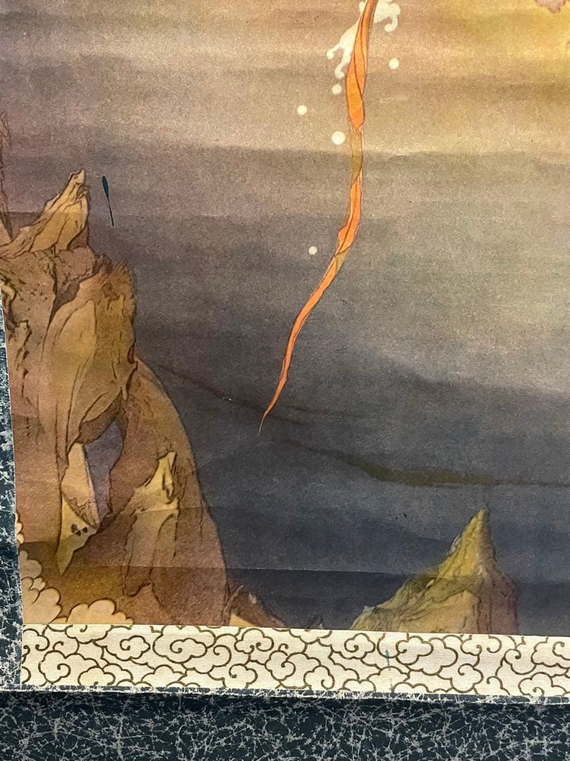 國寳 【狩野芳崖 悲母観音 】骨董品 アンティーク 日本 掛け軸 中国 美術品。