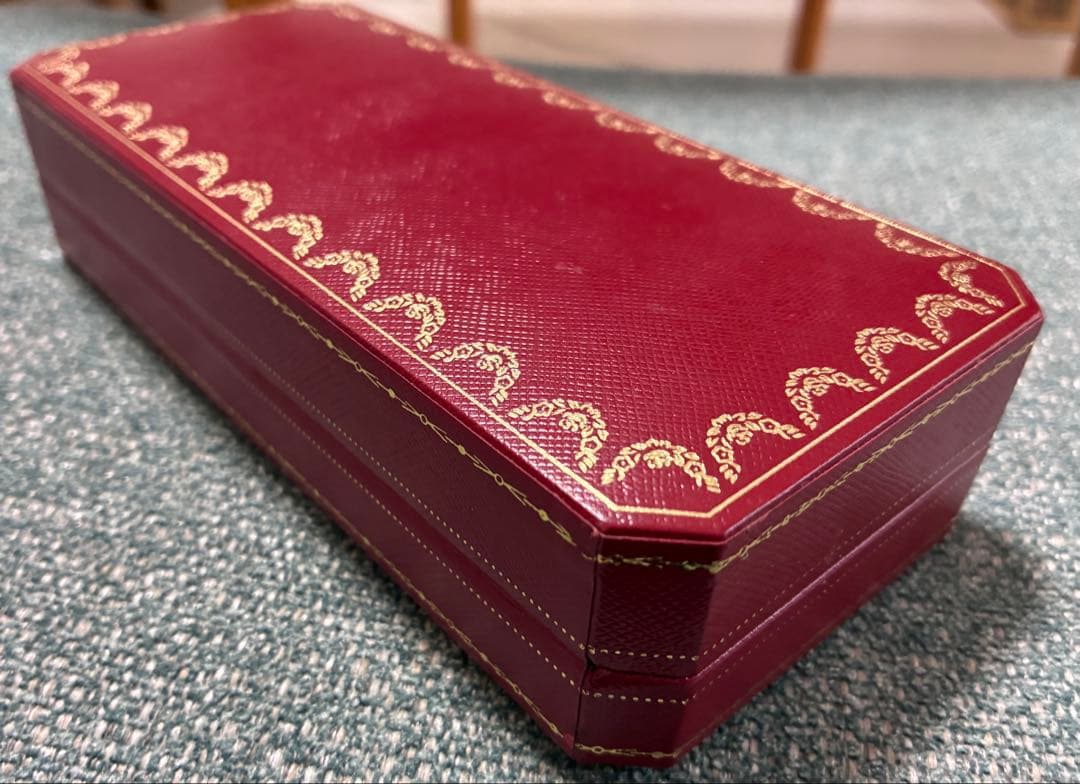 ひ*よ様 カルティエ ロゴボールペン COST0046 ボックス付き　ブラック×