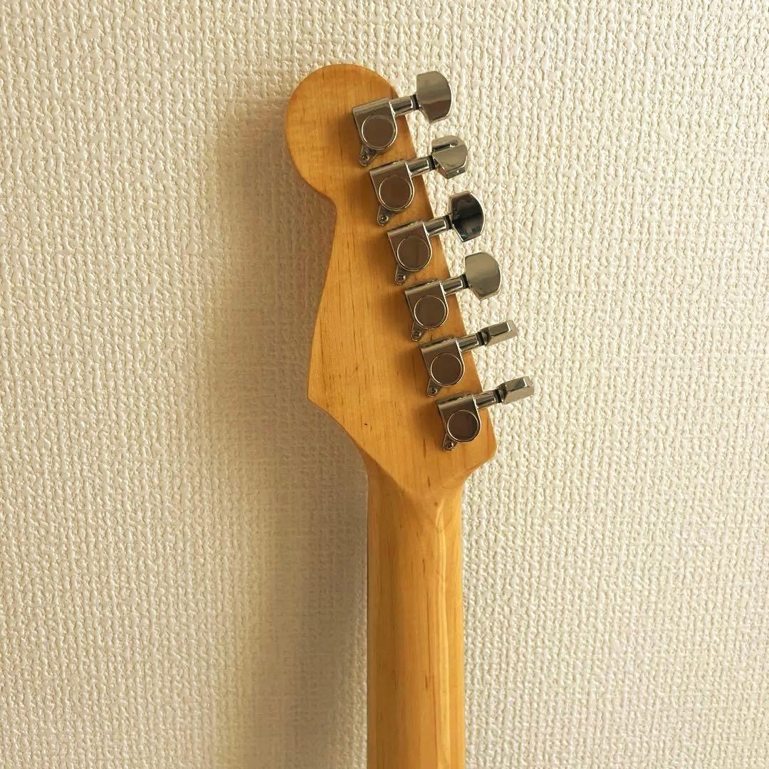 【たぁ様】BUSKER'S アーム付き エレキギター 赤 整備済み 島村楽器